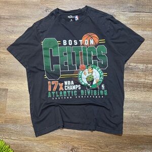 Boston‎ Celtics 17X champions T shirt